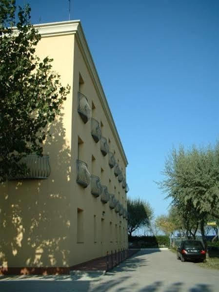 Happy Camping Village Bellaria-Igea Marina Bagian luar foto